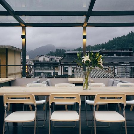 Travel Of Swan International Hostel Zhangjiajie Exterior photo