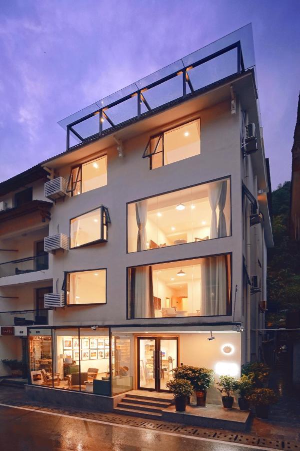 Travel Of Swan International Hostel Zhangjiajie Exterior photo